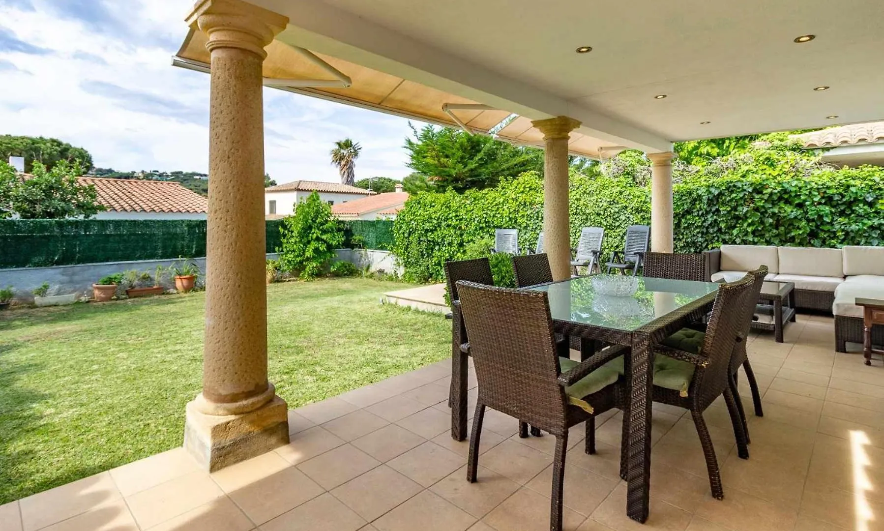 בית נופש ס'אגארו Villa Susana Amplia Villa En Entorno Magnifico