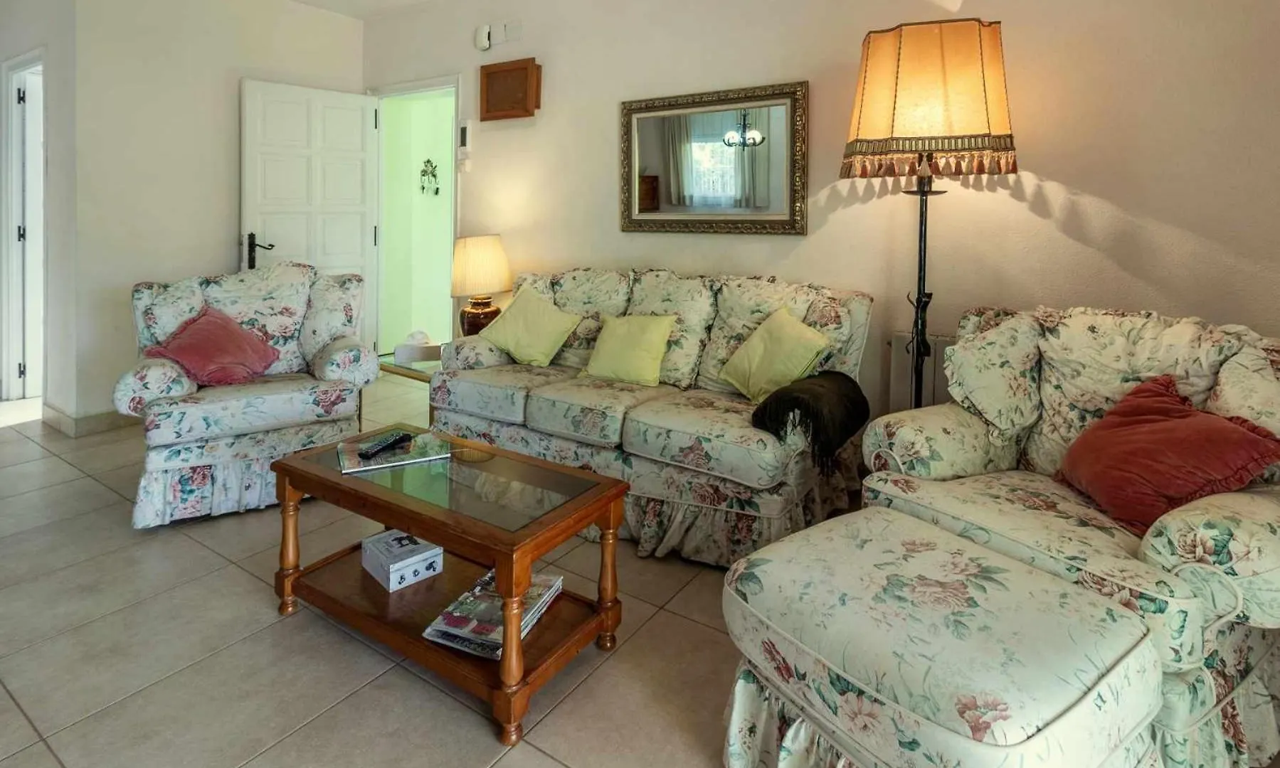 בית נופש ס'אגארו Villa Susana Amplia Villa En Entorno Magnifico
